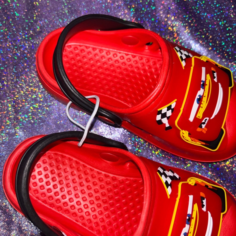 Lightning McQueen Light Up Shoes - Picture 3 of 7